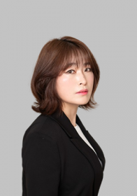 김연